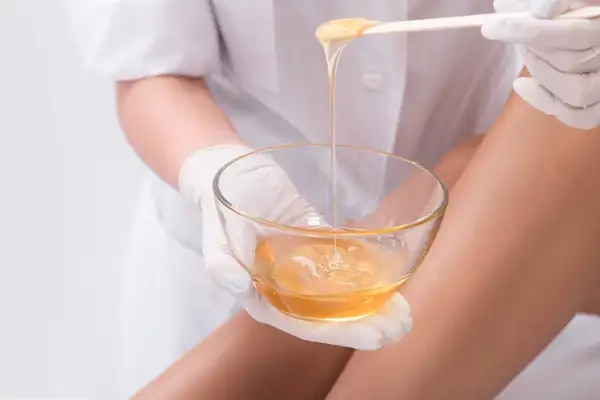 Kiểm tra sáp wax trước khi thực hiện