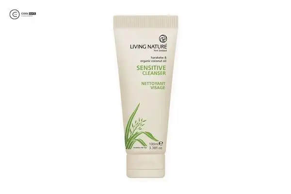 Sữa rửa mặt cho nam da nhạy cảm Living Nature Sensitive Cleanser