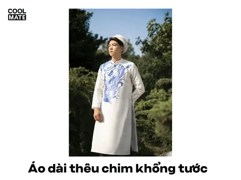 Mẫu áo dài cách tân nam thêu chim khổng tước chỉ xanh