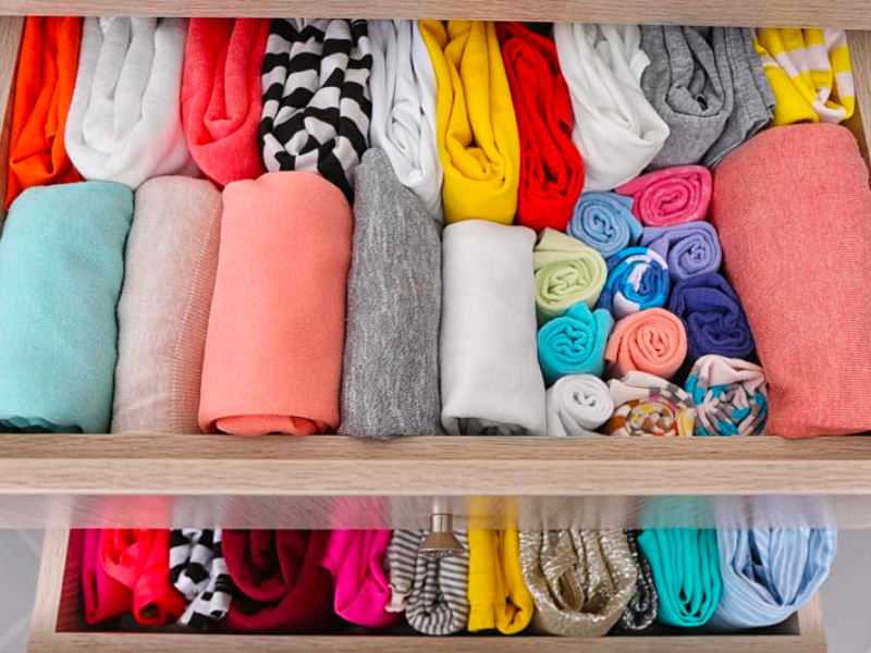 Tủ quần áo gọn gàng giúp tìm kiếm đồ dễ dàng hơn