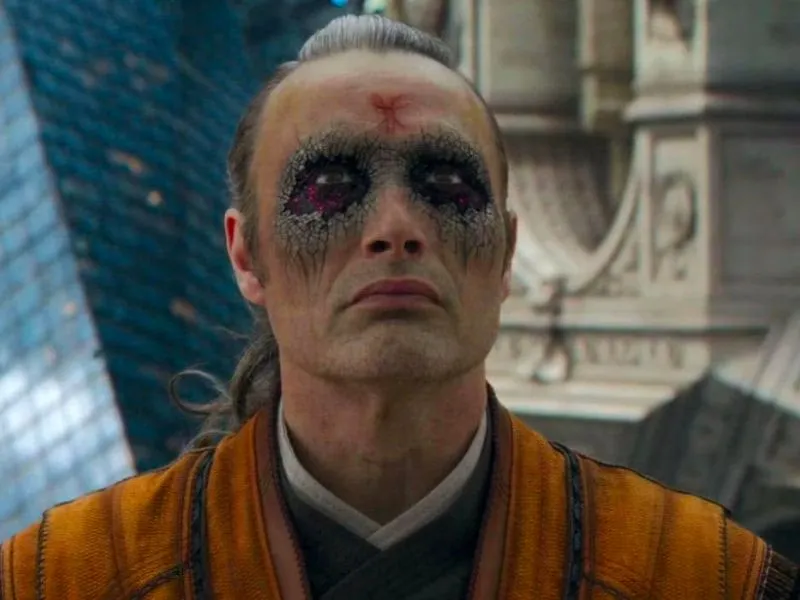 Kaecilius sở hữu nhiều sức mạnh tương tự như Ancient One