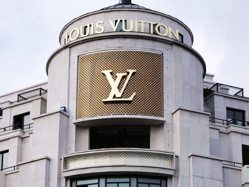 Sức hấp dẫn của thời trang Louis Vuitton