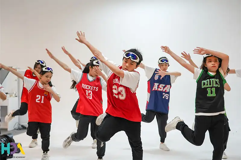 Học Hip Hop tại Hanoi Dance Academy