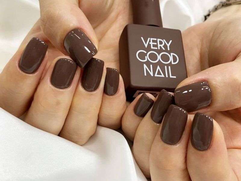 Nhìn là thấy ấm, chọn ngay mẫu nail Hot Chocolate