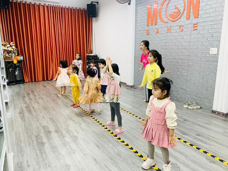 Moon Talent mang đến môi trường học tập đa dạng và chuyên nghiệp