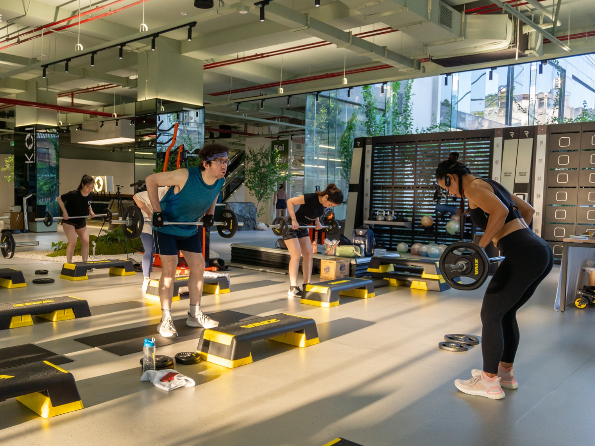 Phòng tập gym ở Tân Phú có máy tập hiện đại -  Koi Fitness & Wellness