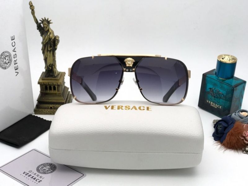 Kính mắt Versace