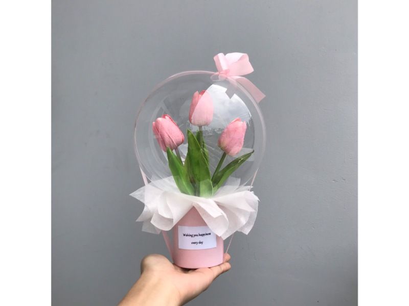 Hoa tulip tặng vợ ( Ảnh: Pinterest )