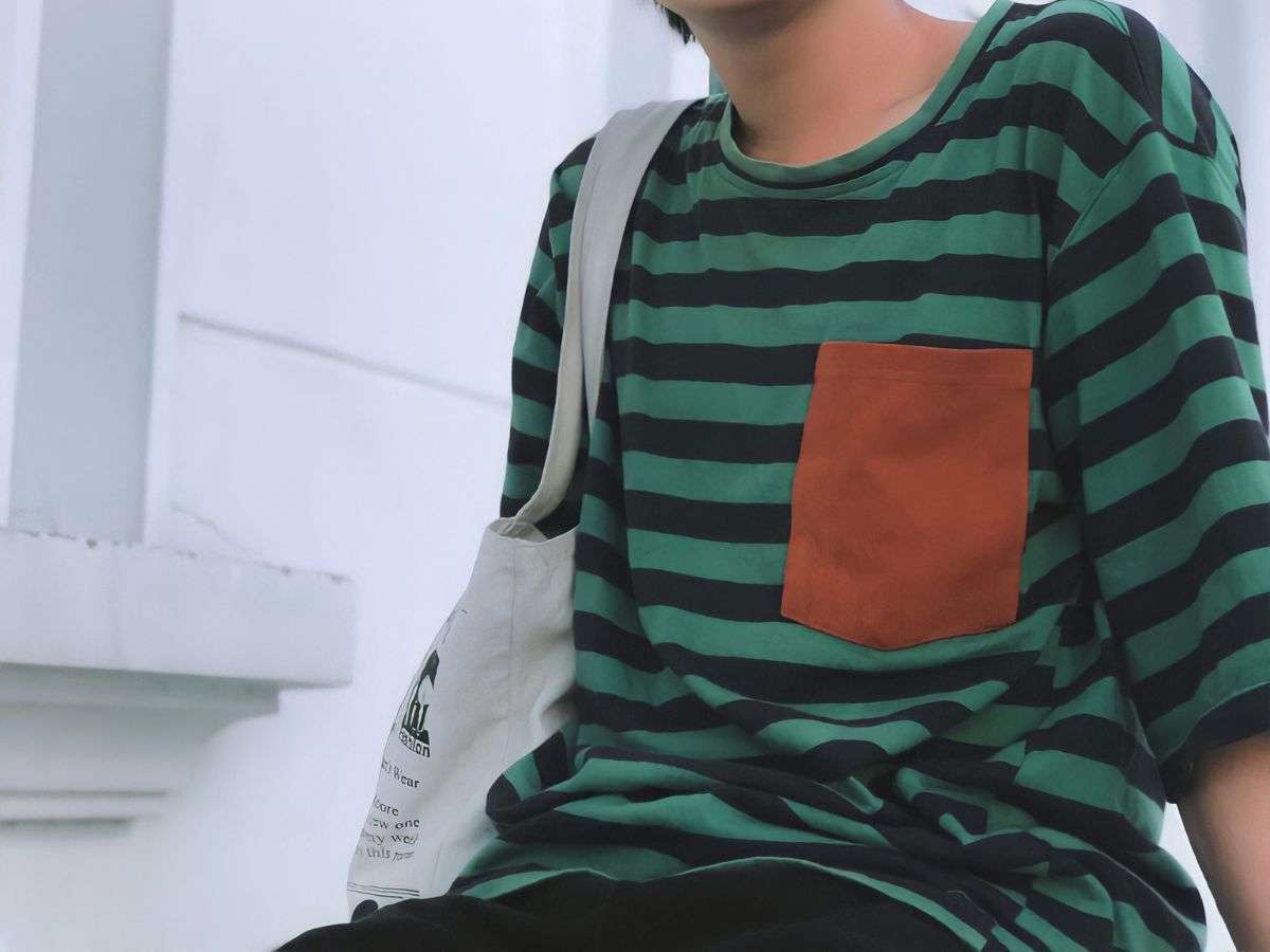 Áo Thun Tay Dài Sọc Ngang Bản To Form Rộng Unisex