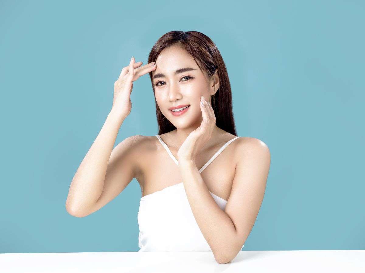 Sử Dụng Kem Dưỡng Ẩm Thường Xuyên