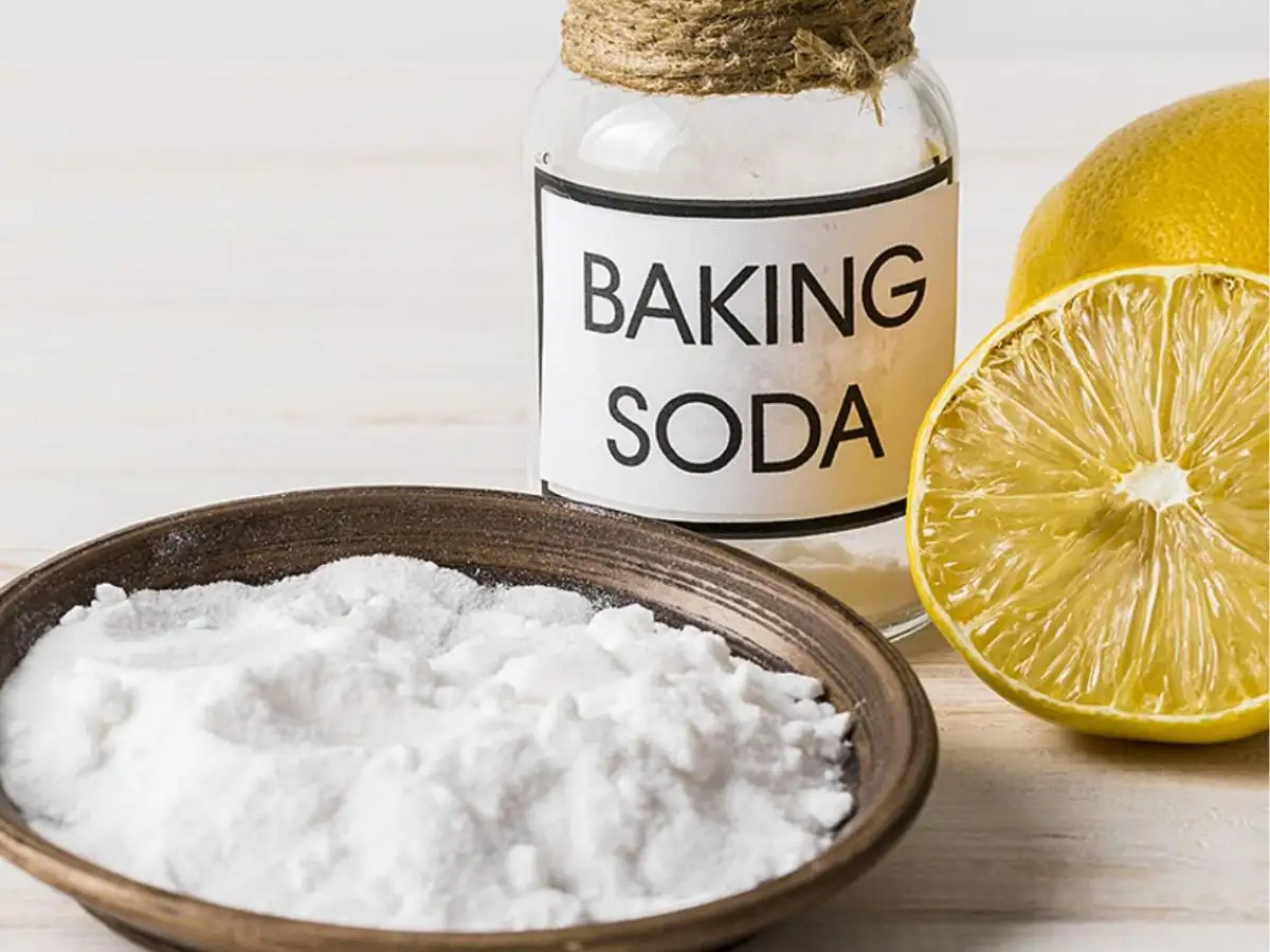 Sử dụng baking soda để loại bỏ tế bào chết