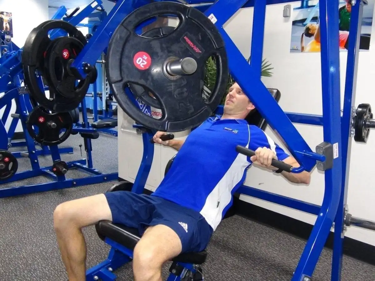 Hammer Strength Decline Press