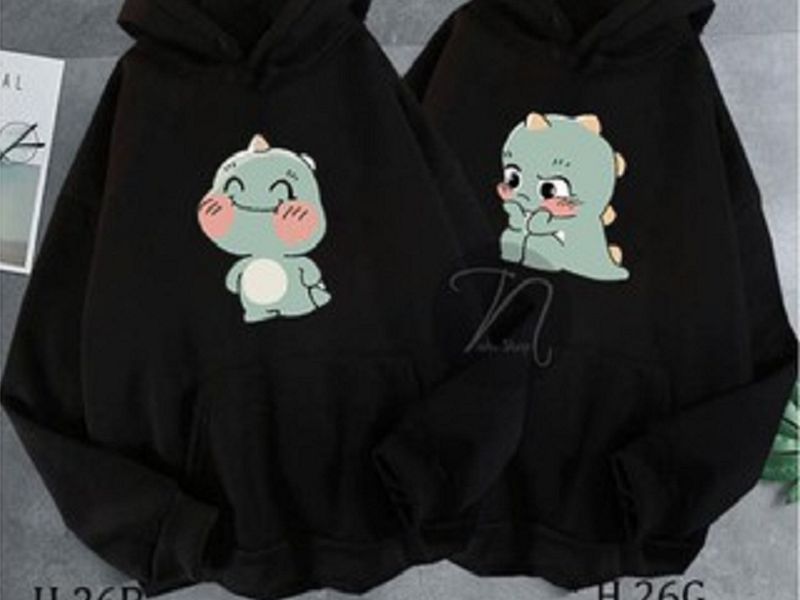 Những set áo khoác Hoodie đôi dành cho các cặp tình nhân của TST có kiểu dáng đậm chất Hàn Quốc