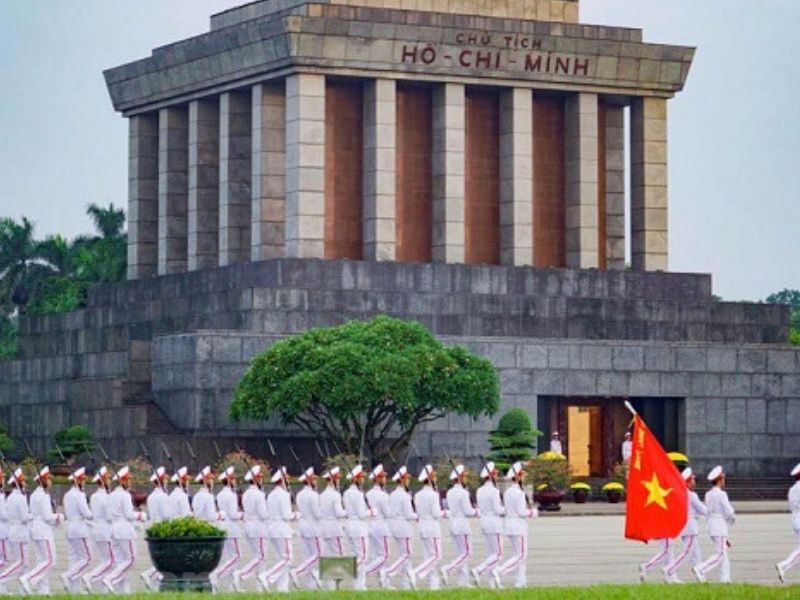 Lăng Chủ tịch Hồ Chí Minh 
