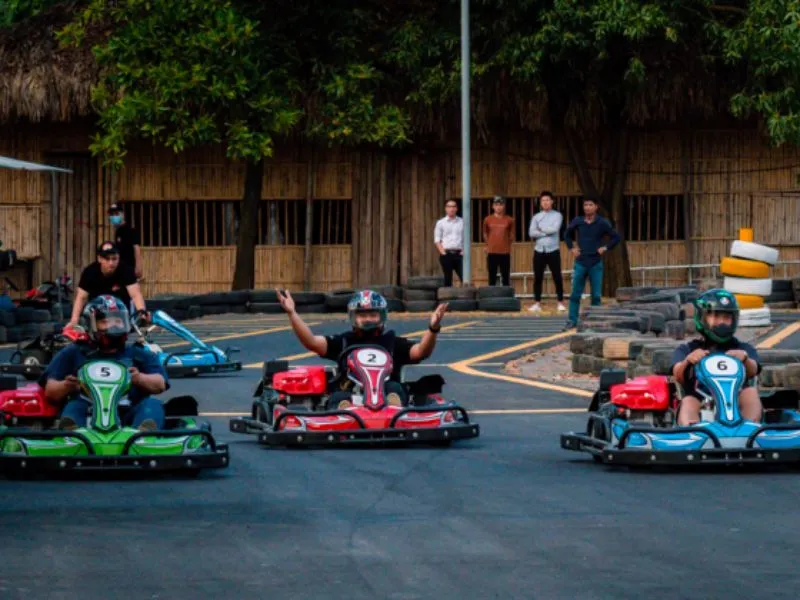 Go Kart giúp tăng tinh thần đồng đội