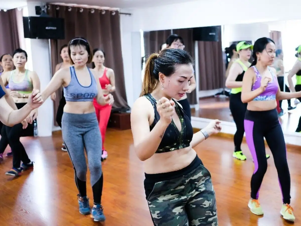 Tập nhảy Zumba cùng CLB Nhất dáng nhì da