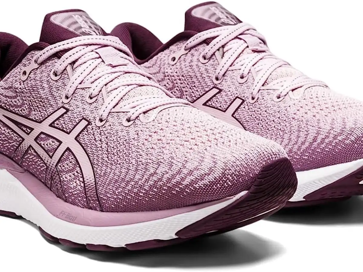 Asics Gel Nimbus 24 thích hợp với địa hình đường mòn