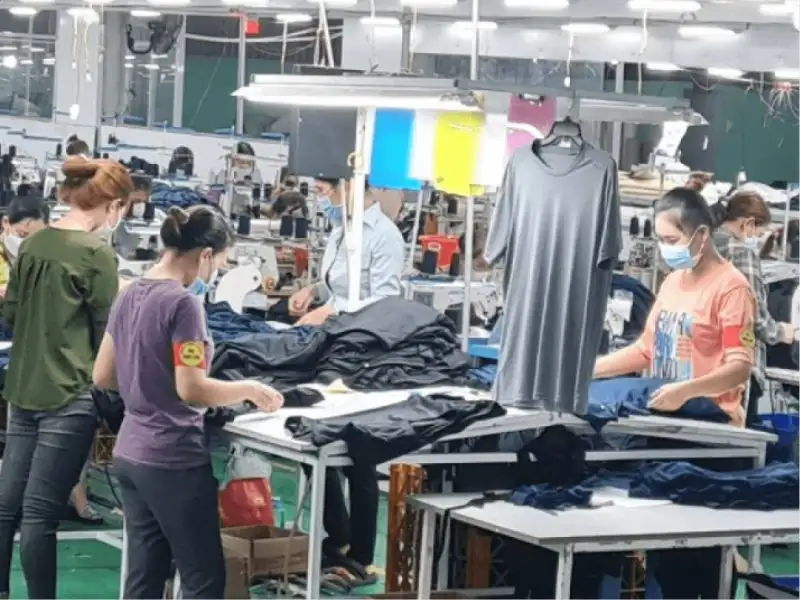 Sản phẩm sản xuất tại nhà máy Việt Nam