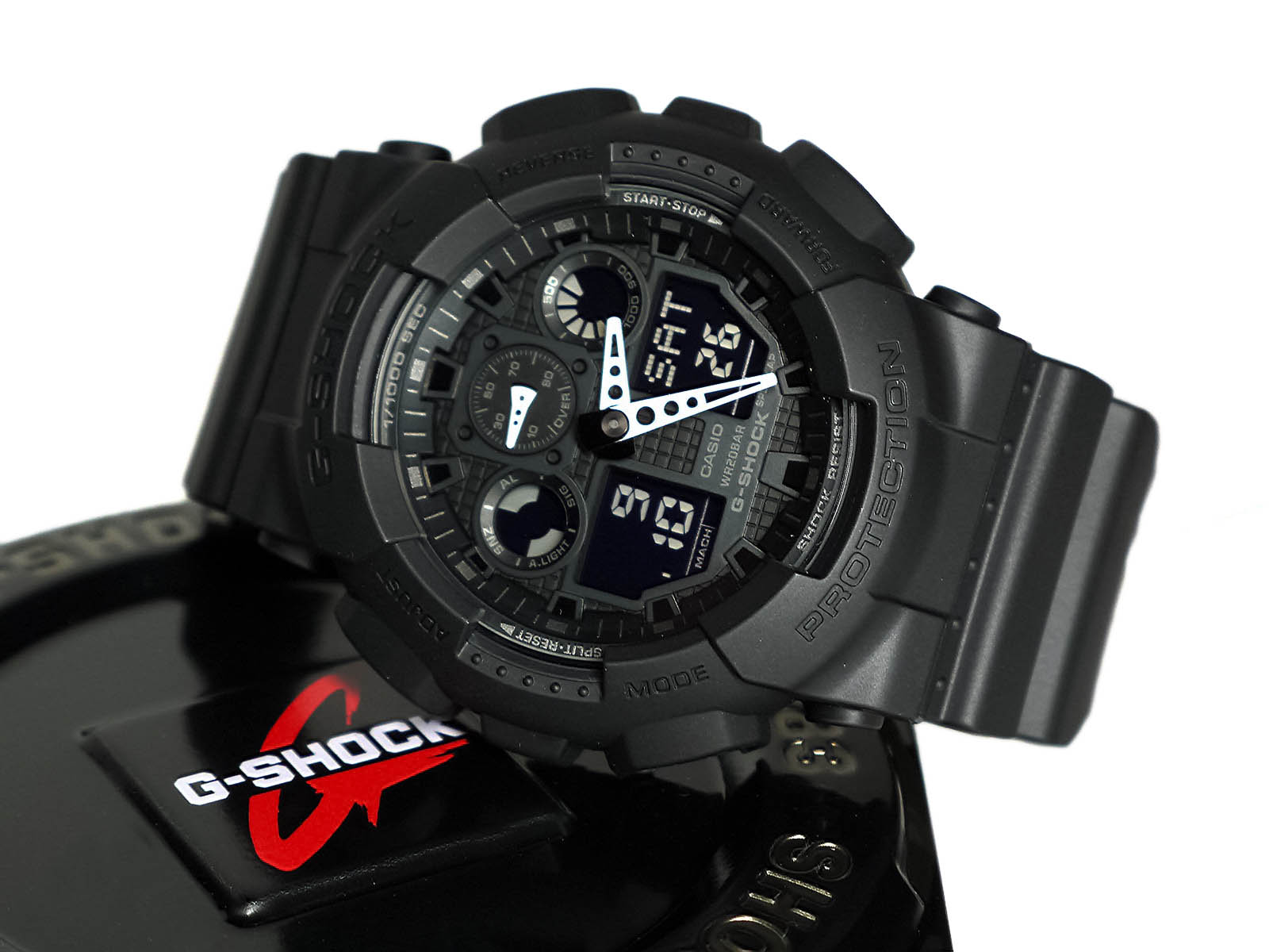 Đồng hồ Casio G-shock Military Series Watch có thiết kế hầm hố với kích thước tương đối lớn