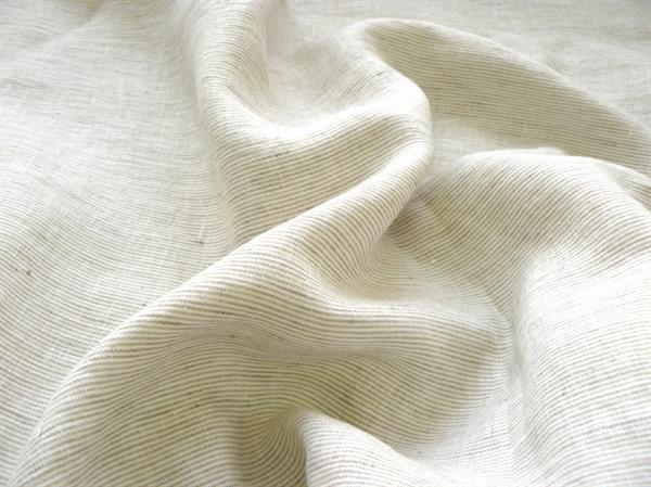 Vải linen là loại vải được sản xuất từ cây lanh có khả năng thấm hút cao