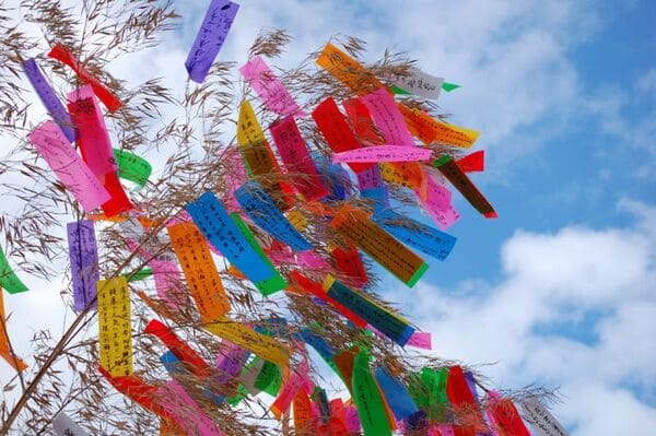 Câu chuyện về lễ hội Tanabata có những điểm khá giống với chuyện tình Ngưu Lang - Chức Nữ tại Trung Quốc