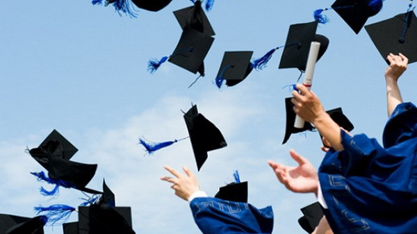 Lễ tốt nghiệp Đại học - Một bước ngoặt của đời người
