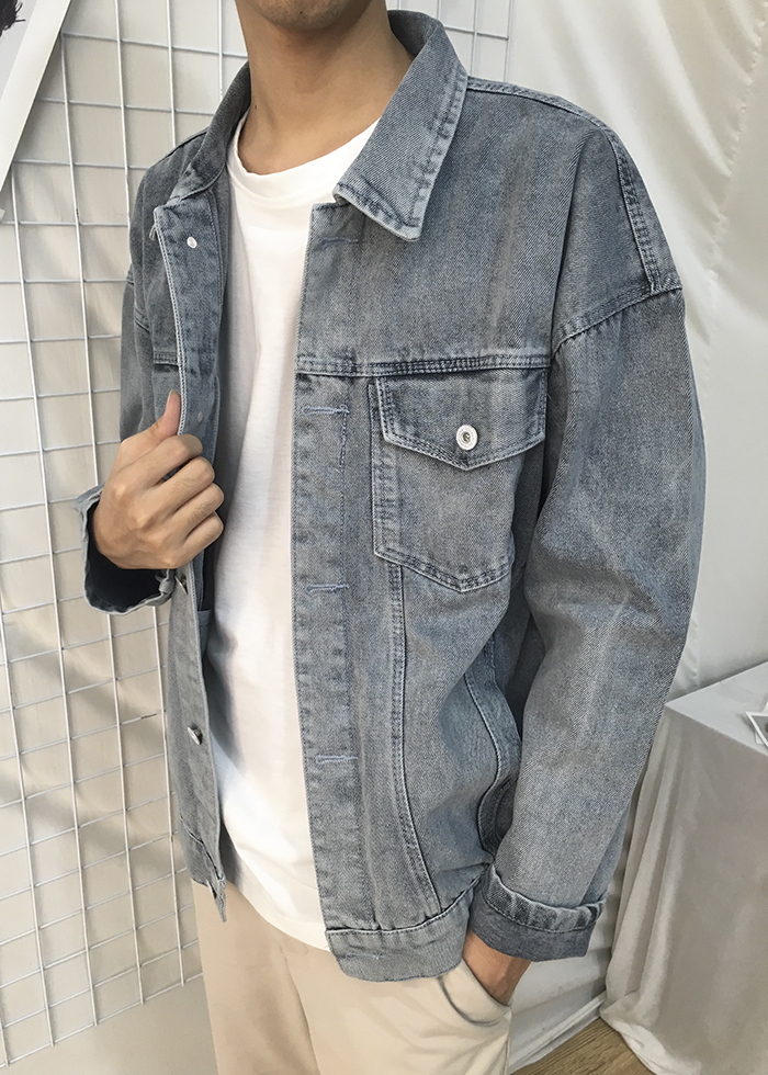 Xắn tay áo khoác jean kiểu Hàn Quốc