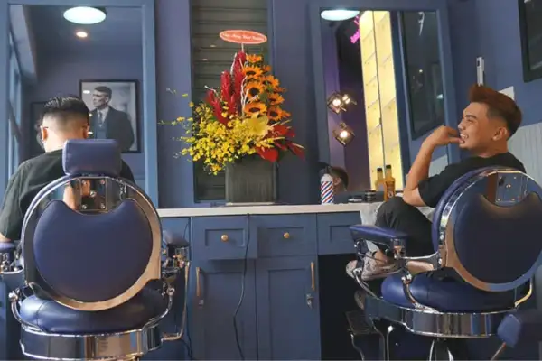 HẺM Barber Shop là một trong những tiệm cắt tóc nổi tiếng nhất Sài Gòn