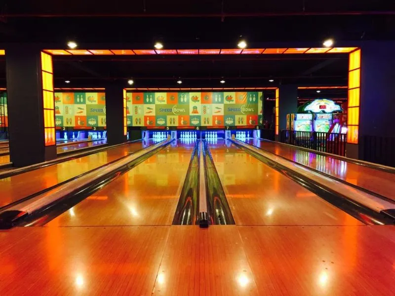 Trải nghiệm chơi bowling chuyên nghiệp tại Speedbowl