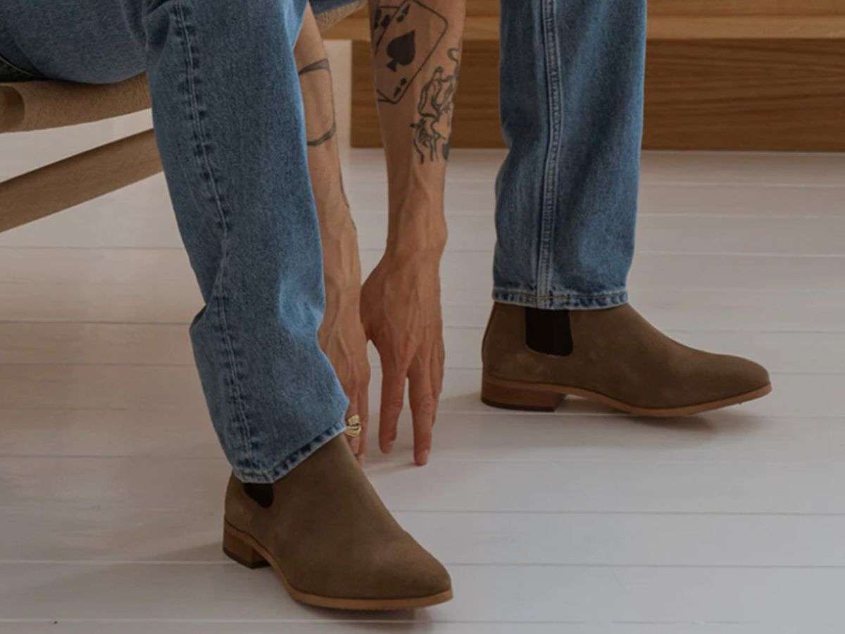 Chelsea boots + quần jeans nam lưng thun