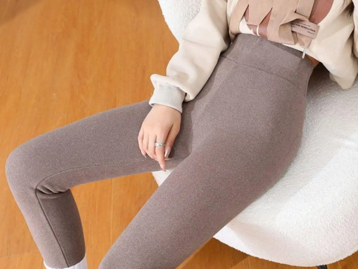 Chú ý đến đường may và chi tiết trên quần