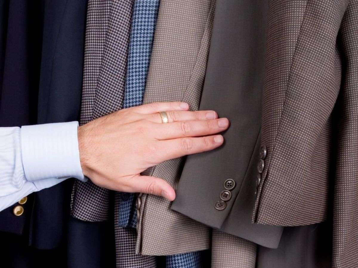 Chú ý đến độ thoải mái và khả năng bảo quản vải may áo vest
