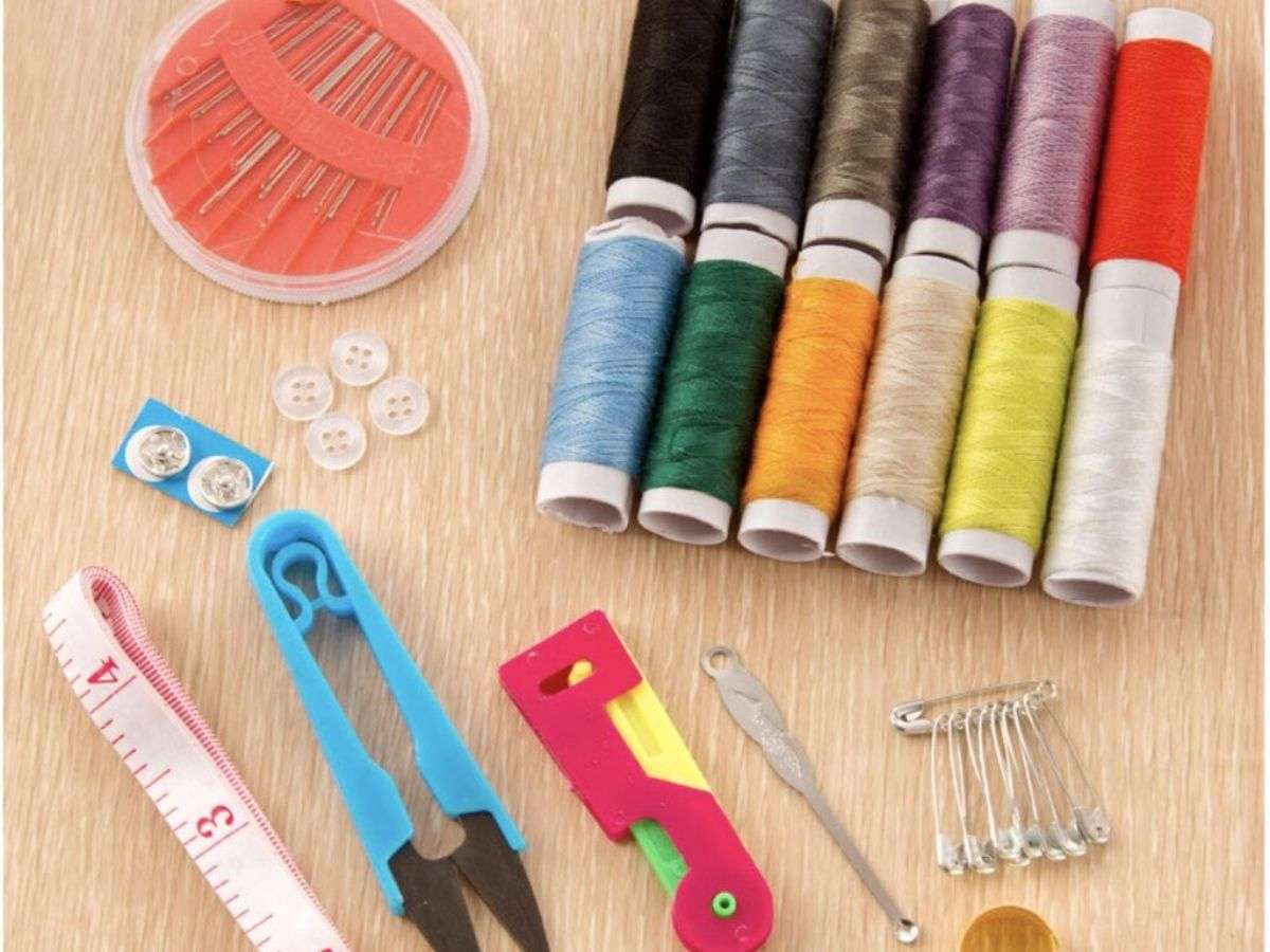 Những vật dụng cần chuẩn bị để tự sửa quần jean tại nhà