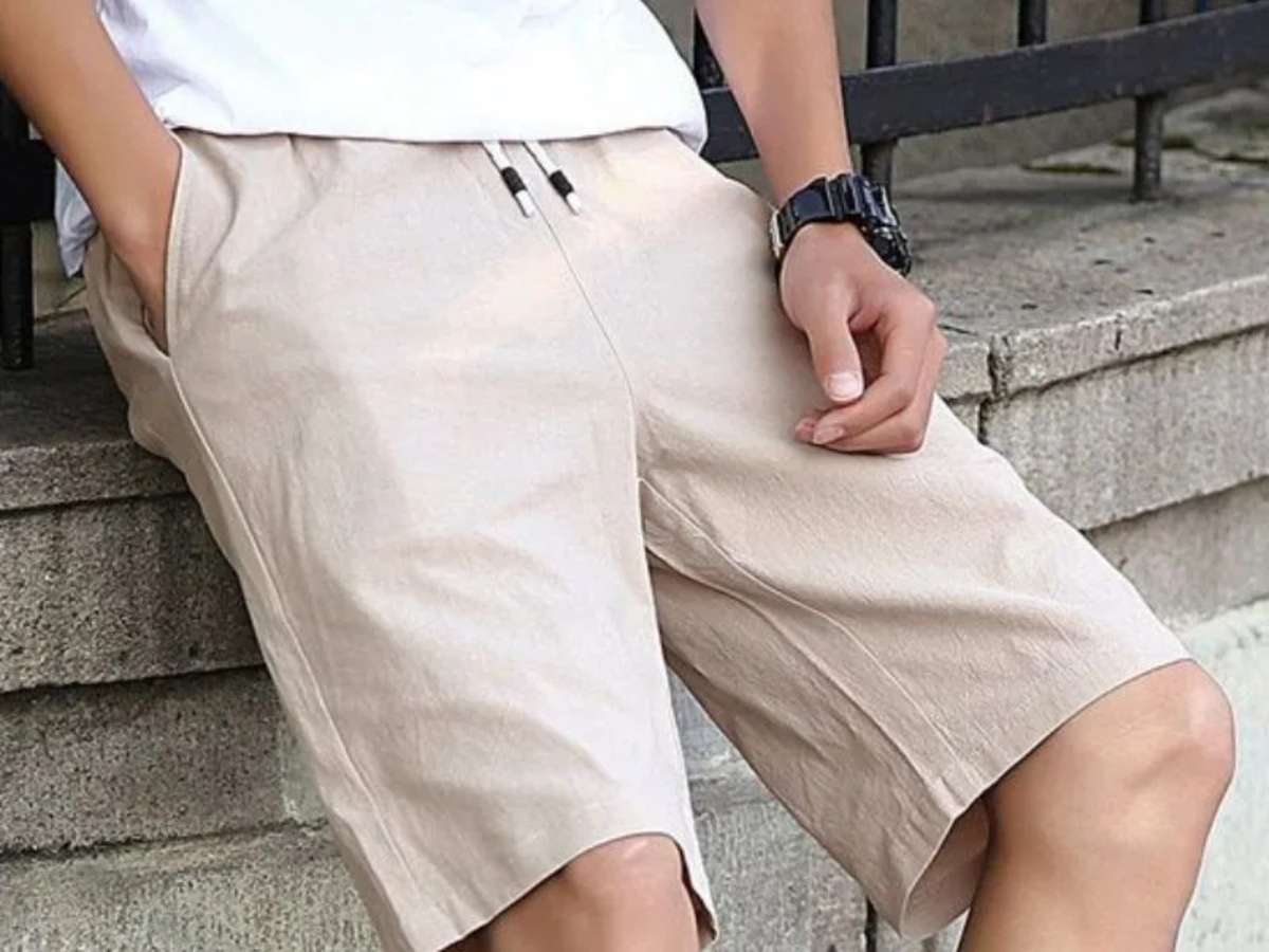 Nên lựa chọn chất liệu vải co giãn, mang lại sự thoải mái