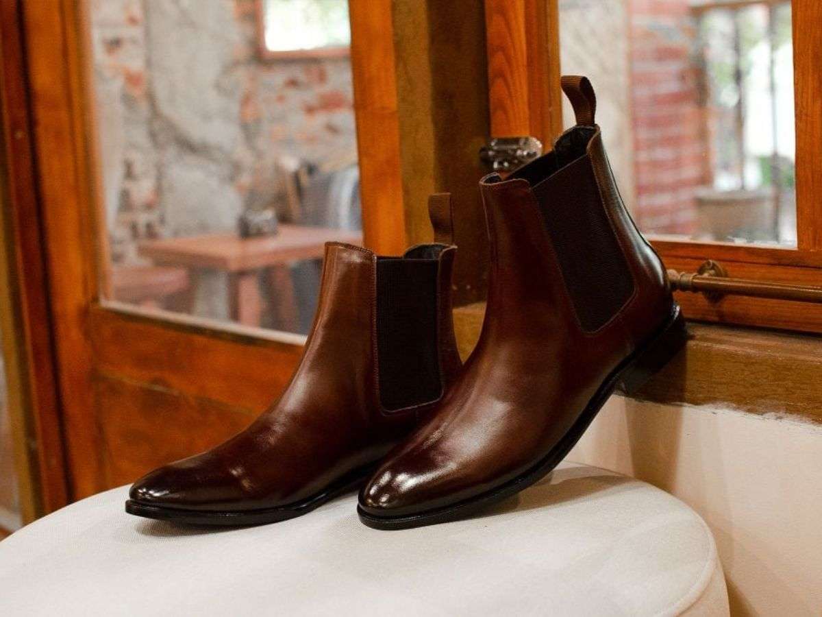 Để phối đồ đẹp, trước hết bạn cần chọn được đôi boots phù hợp
