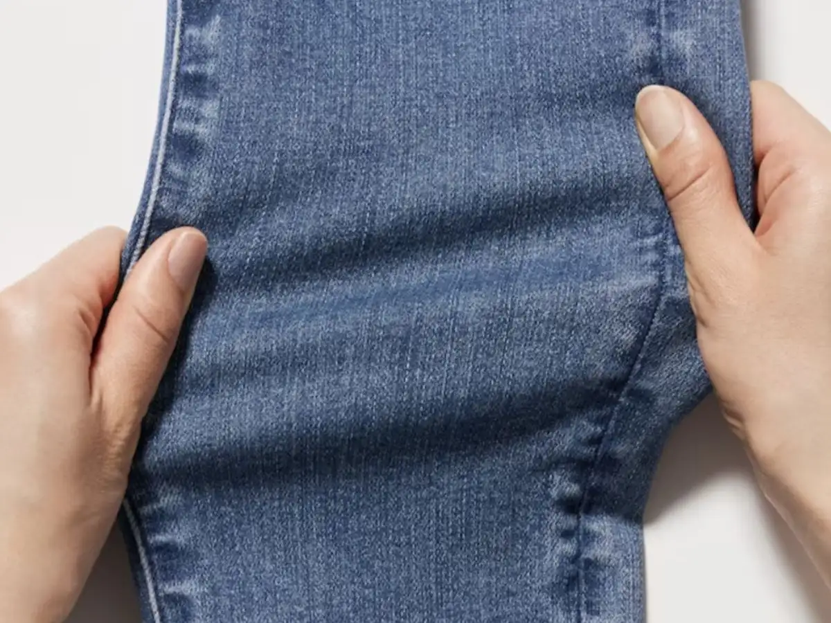 Ưu tiên chọn quần jeans có độ co giãn tốt