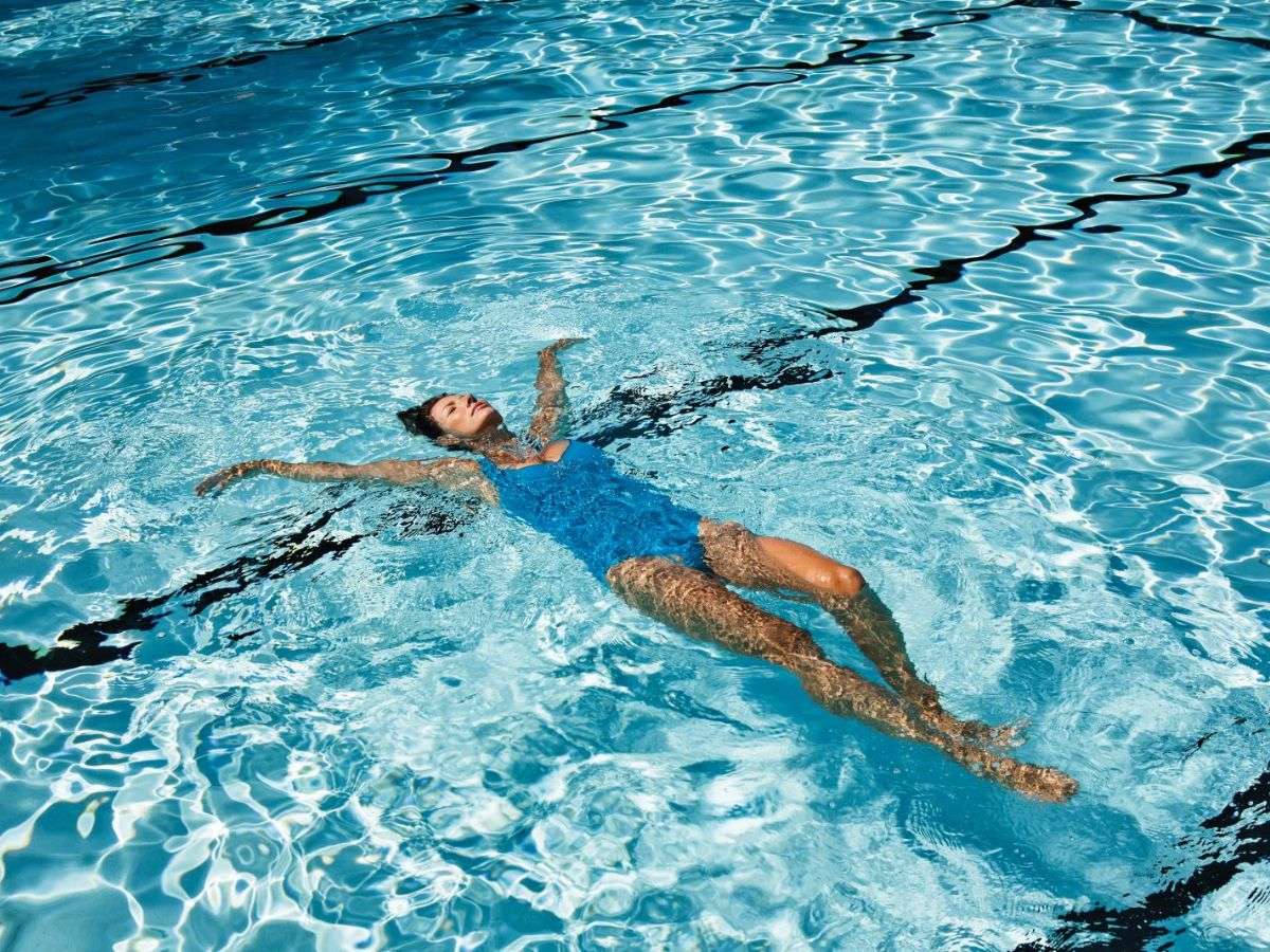 Kỹ thuật Buoyancy nổi nước trong bơi lội