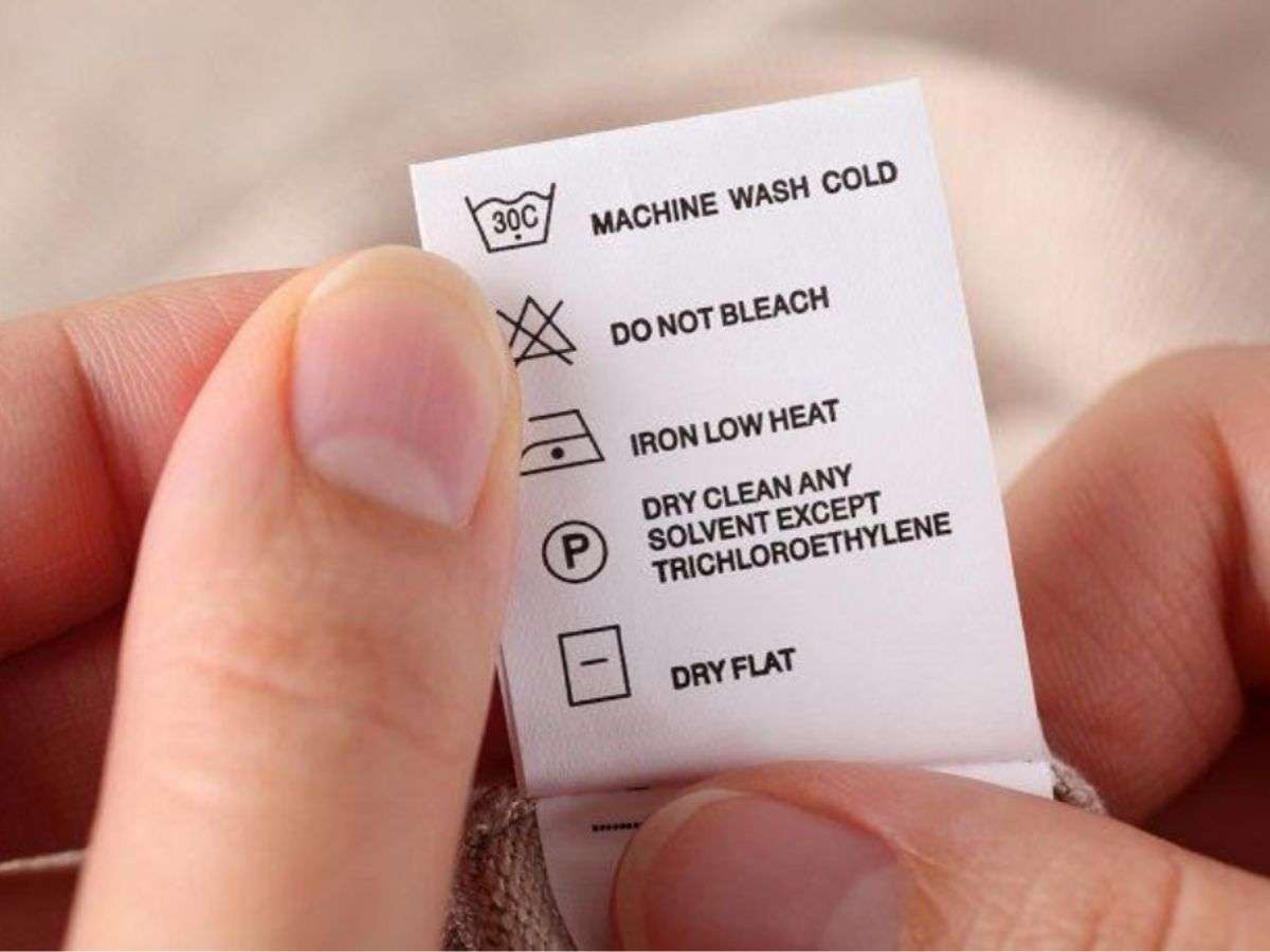 Bảo quản đồng phục bền đẹp như mới