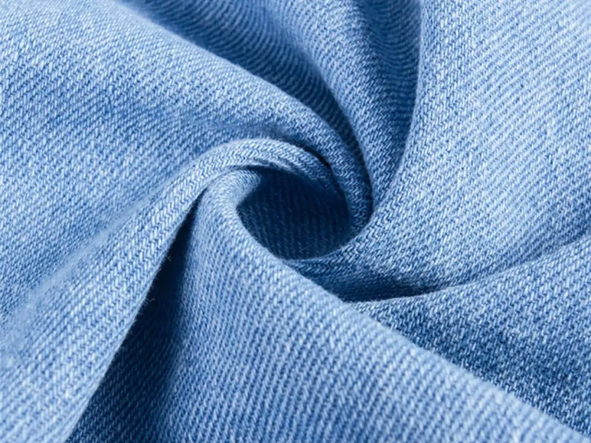 Vải chống nắng chất liệu denim có khả năng chống tia UV tốt