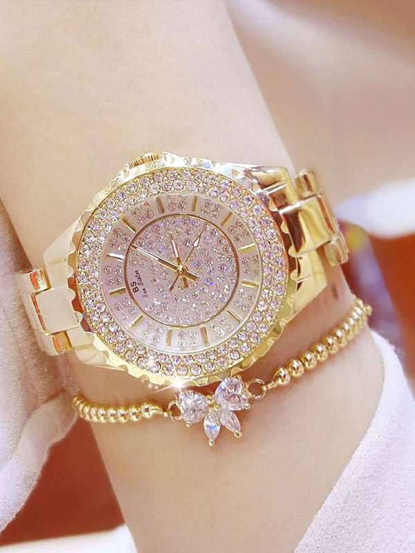 Một chiếc đồng hồ xinh đẹp là lời tỏ tình lãng mạn dành cho nàng