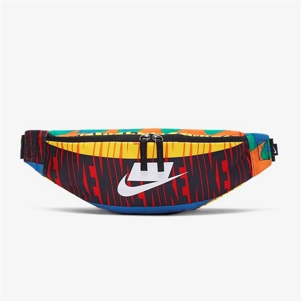 Thiết kế và phối màu độc đáo của Nike (Nguồn: Internet)