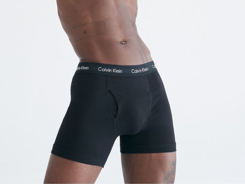 Quần lót nam Calvin Klein Boxer Brief có thiết kế theo dạng quần đùi 