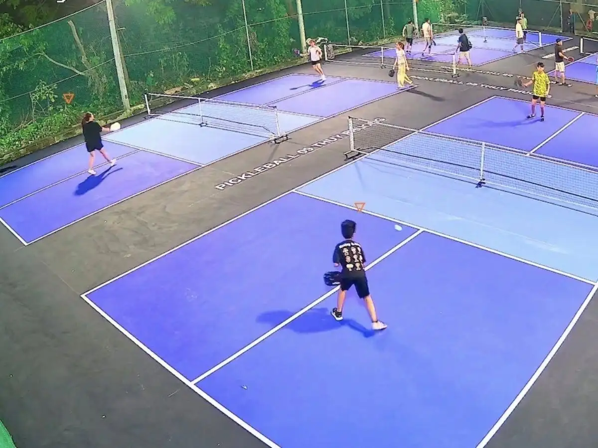 Sân Pickleball Số 9 Thụy Phương với không gian thoáng đãng