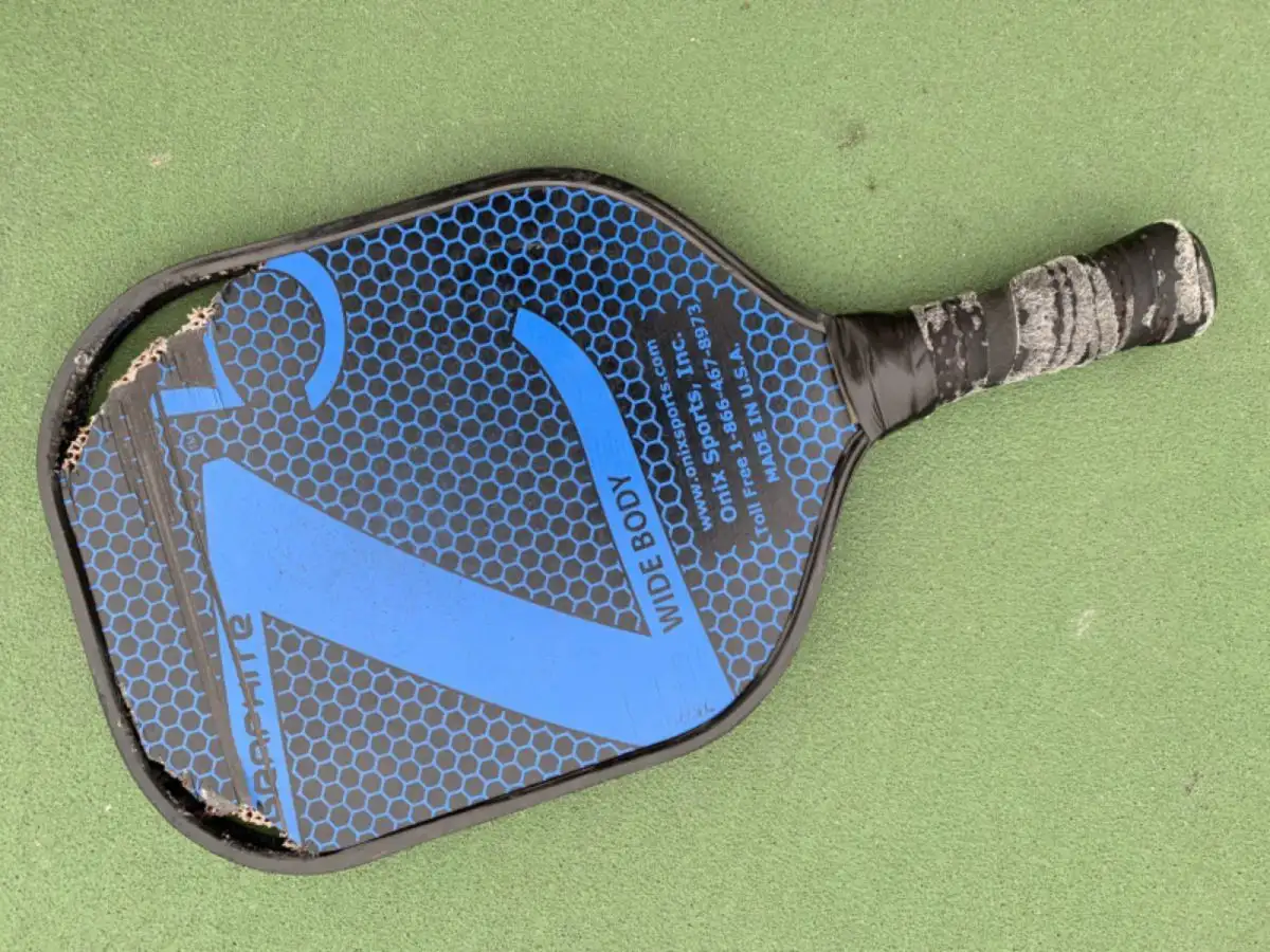 Khi Nào Bạn Nên Thay Vợt Pickleball Mới?