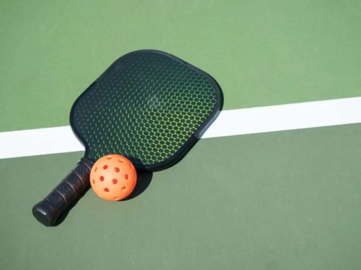 Giải đáp thắc mắc thường gặp về Lỗi Giao Bóng Pickleball