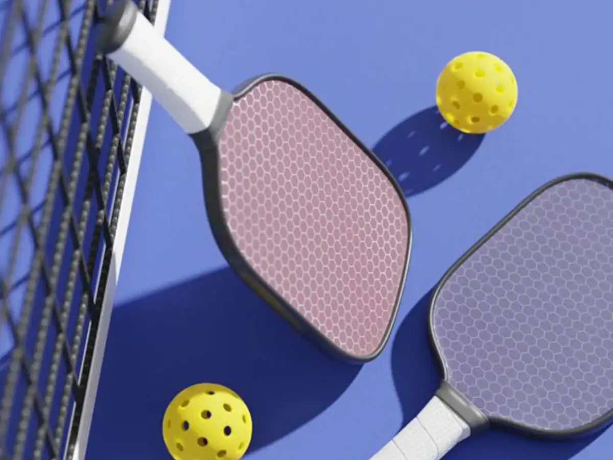 Các loại vợt Pickleball cơ bản và các loại bóng Pickleball