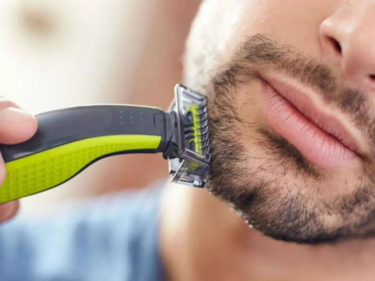 Tips cạo râu an toàn với dao cạo nhựa