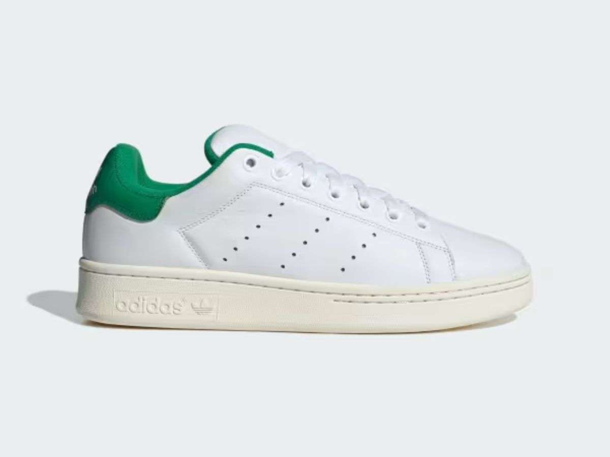 Các mẫu giày Adidas Stan Smith và Superstar 