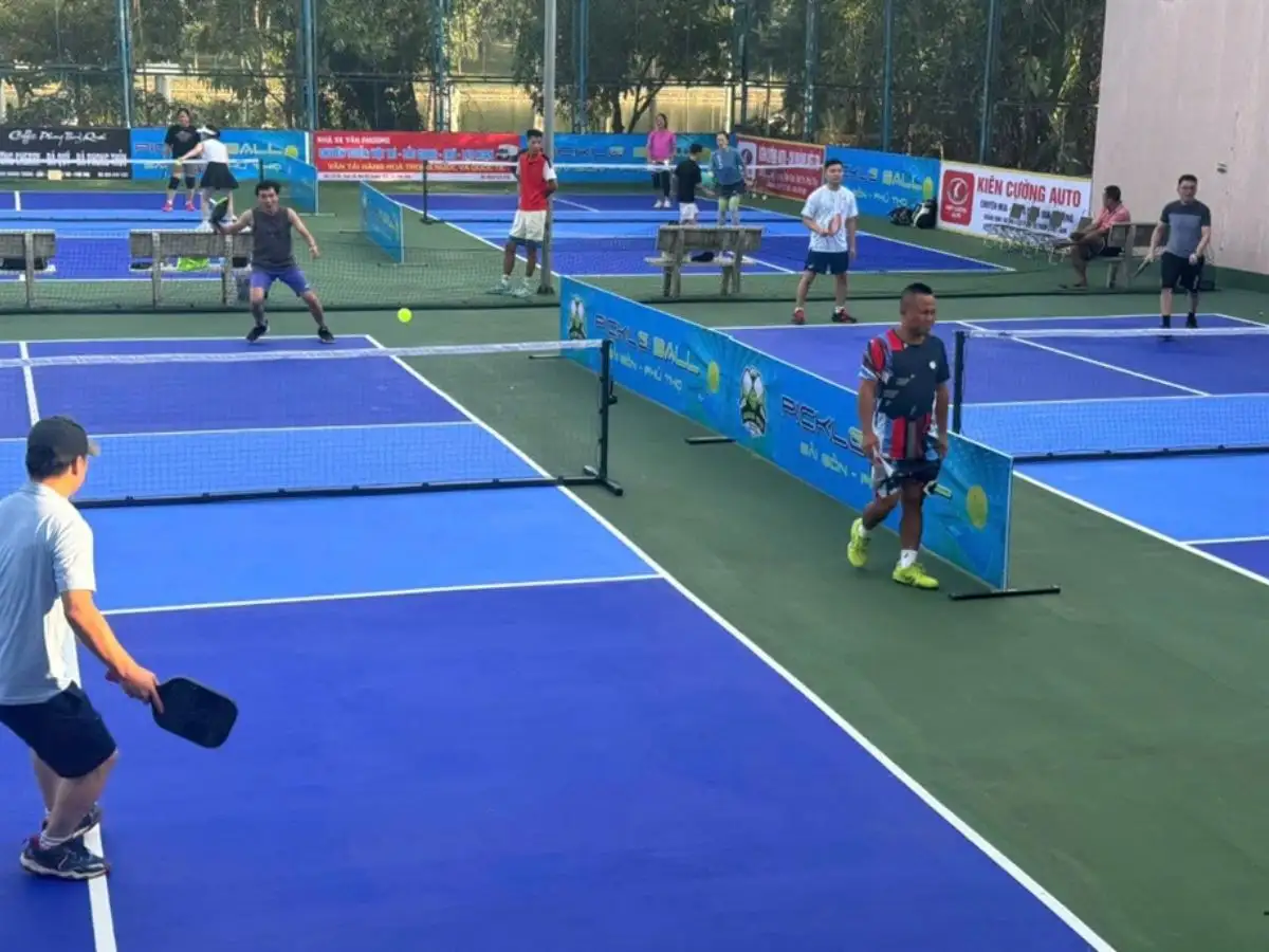 Sân Pickleball Nhà thi đấu Phú Thọ