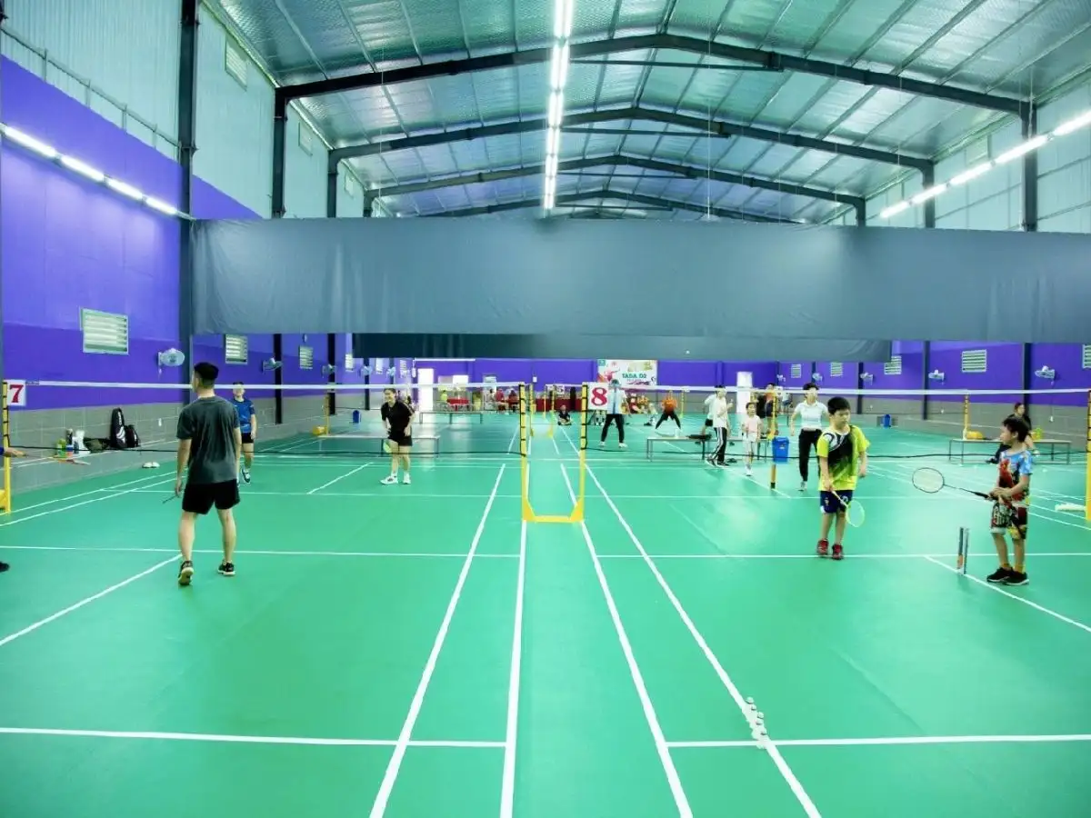 Sân TADA gây ấn tượng với mặt thảm mới, độ đàn hồi tốt
